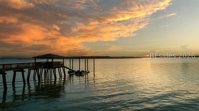 Truly phenomenal, unique, gated, deep-water homesite on Hilton - photo 11