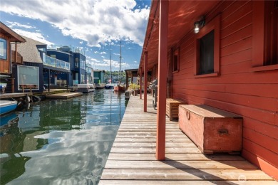 Lake Home For Sale in Seattle, Washington