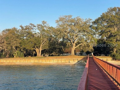 Truly phenomenal, unique, gated, deep-water homesite on Hilton - photo 22