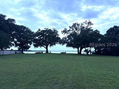 Truly phenomenal, unique, gated, deep-water homesite on Hilton - photo 27