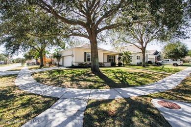 Beautifully upgraded 3BR/2BA home with 1,725 living sq ft (2,500 - photo 2