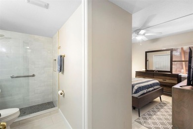 Beautifully Renovated Condo offers a perfect blend of modern - photo 21
