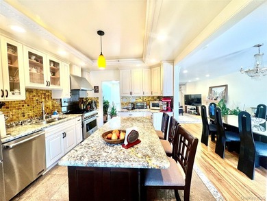 Fully updated Hi-Ranch with 4 bedrooms and 3 full bathrooms - photo 4