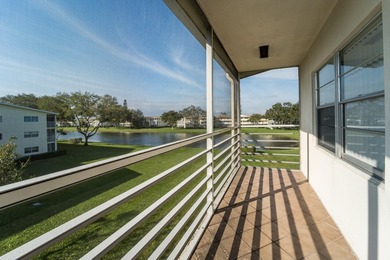 Lovely 2 bd, 1.5 bth condo in famous Boca Raton, FL. NEW a/c - photo 24