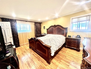 Fully updated Hi-Ranch with 4 bedrooms and 3 full bathrooms - photo 7
