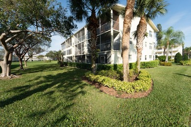 Lovely 2 bd, 1.5 bth condo in famous Boca Raton, FL. NEW a/c - photo 33