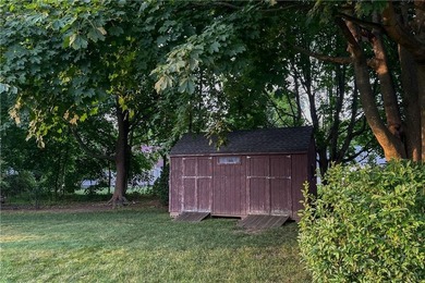 Welcome to the desirable Slate Hill Farm neighborhood. This - photo 48