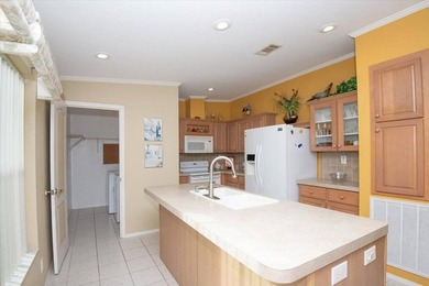 ACTIVE 55+ COMMUNITY - Fully furnished home situated on a - photo 10