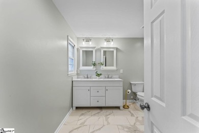 Offered by Diane Maxwell .... Great 3 bed 2 bath home on a - photo 19