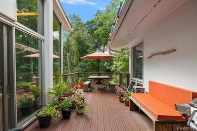 Architecturally striking, walkout ranch, with timeless - photo 21