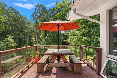 Architecturally striking, walkout ranch, with timeless - photo 22