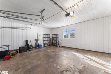 Offered by Diane Maxwell .... Great 3 bed 2 bath home on a - photo 27