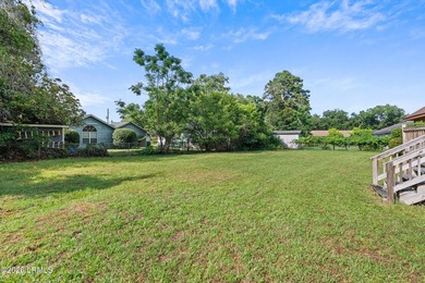 Welcome to your peaceful Lowcountry haven! This charming - photo 30