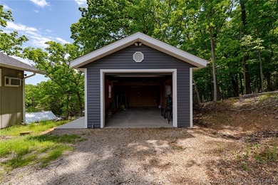 DON'T BUY A CONDO! BUY THIS INSTEAD! This home offers WATER - photo 33