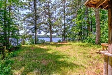 This remarkable LC Andrews Maine Cedar Log Home sits in the most - photo 9