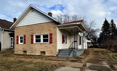 Lake Erie - Erie County Home Sale Pending in Sandusky Ohio