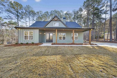 Lake Home For Sale in Eatonton, Georgia