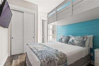 Welcome to this beautifully designed Fireside Park Cottage in - photo 10