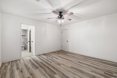 Beautifully remodeled 3 bedroom, 2 bathroom home offering 1,571 - photo 17
