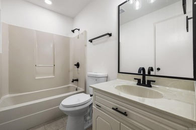 Beautifully remodeled 3 bedroom, 2 bathroom home offering 1,571 - photo 20