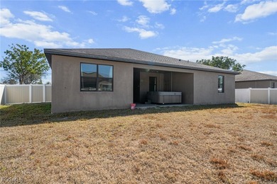 Short Sale Opportunity in SW Cape Coral! Built in 2016, this - photo 22