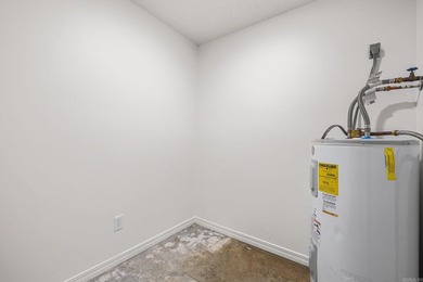 Beautifully remodeled 3 bedroom, 2 bathroom home offering 1,571 - photo 24