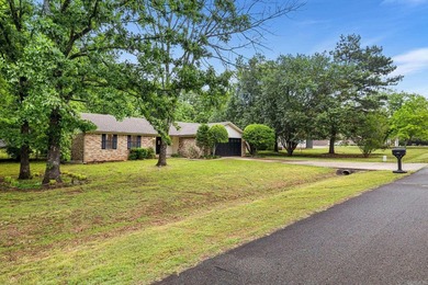 Beautifully remodeled 3 bedroom, 2 bathroom home offering 1,571 - photo 27