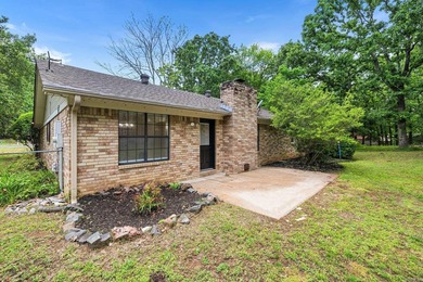 Beautifully remodeled 3 bedroom, 2 bathroom home offering 1,571 - photo 29