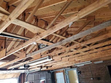 Searsport - Fixer upper - Antique Cape with a 3 Car Garage - photo 33