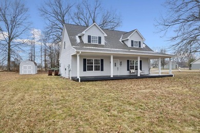 Ready to live the lake life? This beautiful remodeled Cape Cod - photo 3