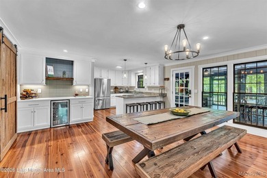 Somewhere between a designer lake cottage and a luxury treehouse - photo 15