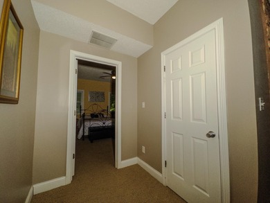 Charming 3-Bed, 3-Bath Cabin in Lake Cumberland Resort! A MUST - photo 21