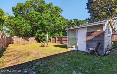 Charming 3 bedroom, 2 bath home. This property features original - photo 21