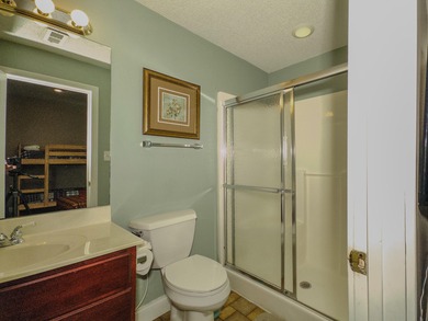 Charming 3-Bed, 3-Bath Cabin in Lake Cumberland Resort! A MUST - photo 27