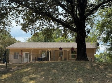 Been looking for a home near the lake? It's about 1 mile to the - photo 27