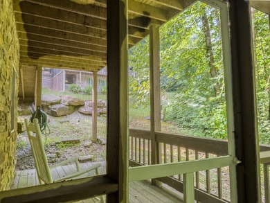 Charming 3-Bed, 3-Bath Cabin in Lake Cumberland Resort! A MUST - photo 29