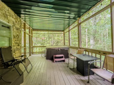 Charming 3-Bed, 3-Bath Cabin in Lake Cumberland Resort! A MUST - photo 31