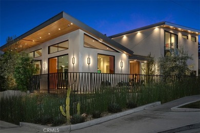 2398 Redlands Dr - photo 1