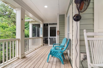 Discover this charming, well-kept secret nestled right in the - photo 8