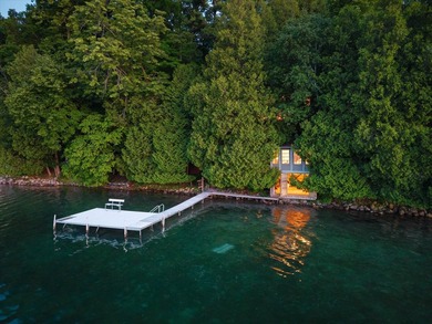 Create a lifetime of memories living the lake life on the - photo 2