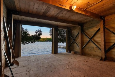 Create a lifetime of memories living the lake life on the - photo 8