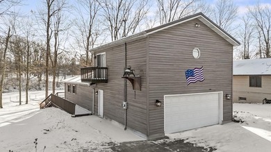 Cinnamon Lake Home For Sale in West Salem Ohio