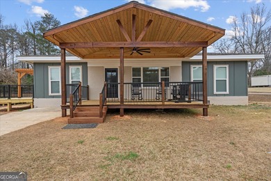 (private lake, pond, coastal) Home For Sale in Roanoke Alabama