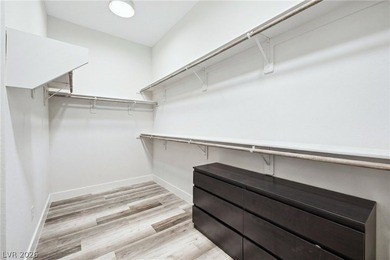 Luxury living at its finest! This beautifully upgraded home - photo 19