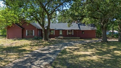 Cooper Lake Home Active Under Contract in Cooper Texas