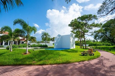 Charming one-bedroom, one-bathroom condominium located in - photo 24