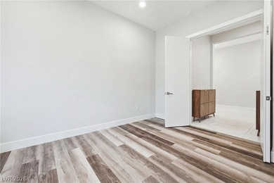 Luxury living at its finest! This beautifully upgraded home - photo 27