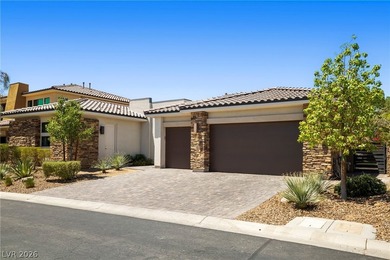 Luxury living at its finest! This beautifully upgraded home - photo 29