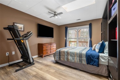 Comfort, privacy and views - Interior Lake Living at Lake Keowee - photo 36