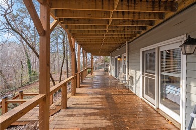Comfort, privacy and views - Interior Lake Living at Lake Keowee - photo 38